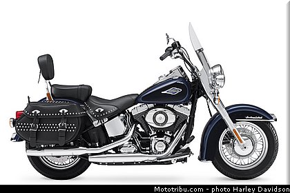 softail_heritage_classic_002_harley_davidson_2014.jpg