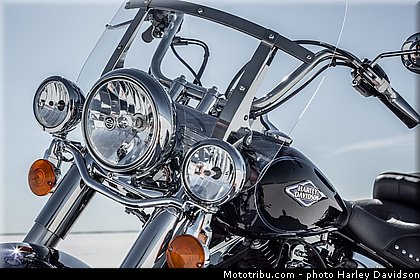 softail_heritage_classic_005_harley_davidson_2014.jpg
