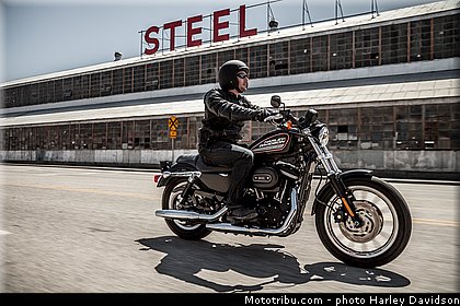 sportster_883r_004_harley_davidson_2014.jpg