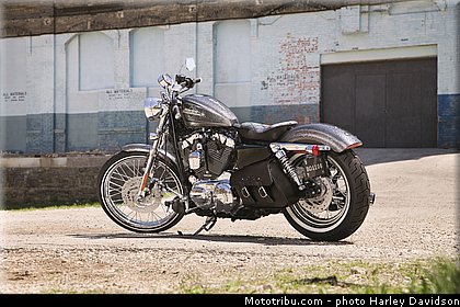 sportster_seventy_two_006_harley_davidson_2014.jpg