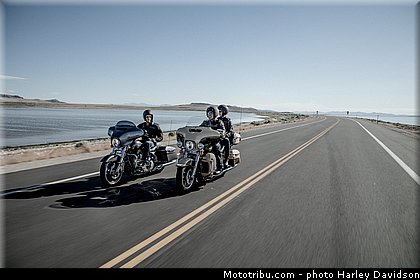 touring_electra_glide_ultra_classic_002_harley_davidson_2014.jpg