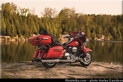 touring_electra_glide_ultra_classic_007_harley_davidson_2014.jpg
