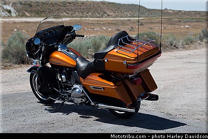 touring_electra_glide_ultra_limited_006_harley_davidson_2014.jpg