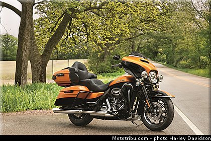 touring_electra_glide_ultra_limited_019_harley_davidson_2014.jpg