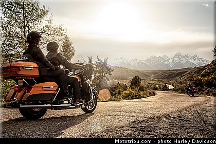 touring_electra_glide_ultra_limited_020_harley_davidson_2014.jpg