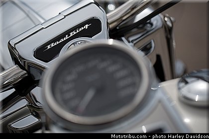 touring_road_king_classic_009_harley_davidson_2014.jpg
