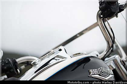 touring_road_king_classic_010_harley_davidson_2014.jpg