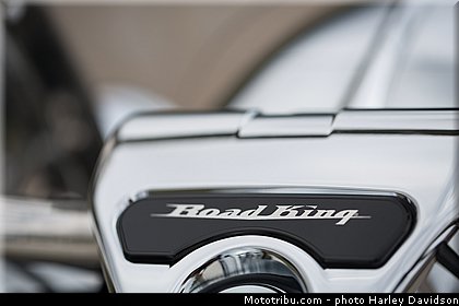touring_road_king_classic_017_harley_davidson_2014.jpg