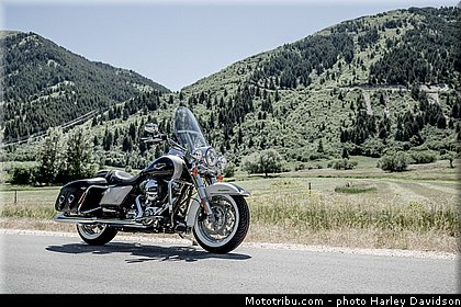 touring_road_king_classic_026_harley_davidson_2014.jpg