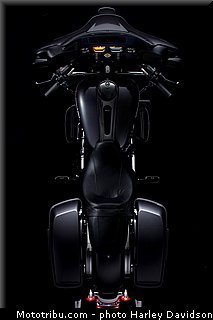 touring_street_glide_007_harley_davidson_2014.jpg