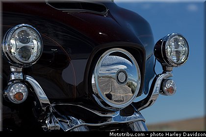 tri_glide_ultra_010_harley_davidson_2014.jpg