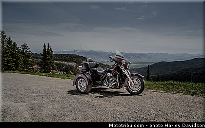 tri_glide_ultra_014_harley_davidson_2014.jpg