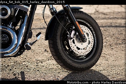 dyna_fat_bob_015_harley_davidson_2015.jpg