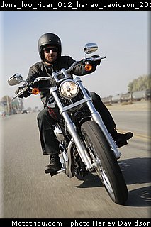 dyna_low_rider_012_harley_davidson_2015.jpg