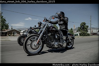 dyna_street_bob_006_harley_davidson_2015.jpg