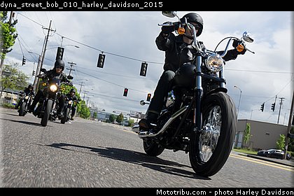 dyna_street_bob_010_harley_davidson_2015.jpg