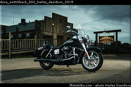 dyna_switchback_002_harley_davidson_2015.jpg