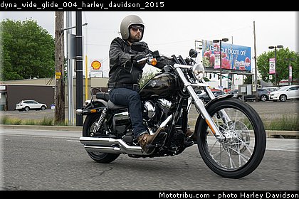 dyna_wide_glide_004_harley_davidson_2015.jpg