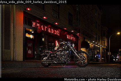 dyna_wide_glide_009_harley_davidson_2015.jpg
