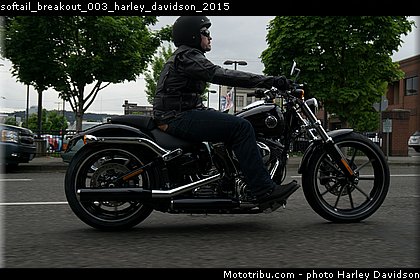 softail_breakout_003_harley_davidson_2015.jpg