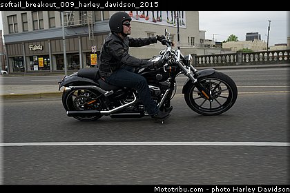 softail_breakout_009_harley_davidson_2015.jpg