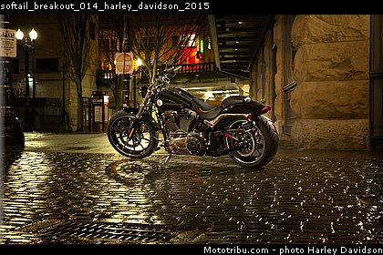 softail_breakout_014_harley_davidson_2015.jpg