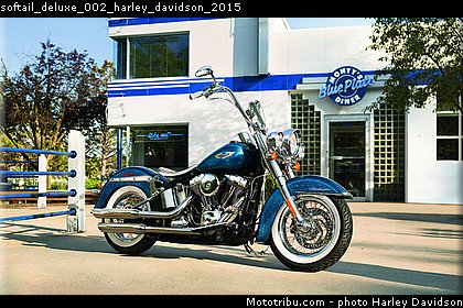 softail_deluxe_002_harley_davidson_2015.jpg