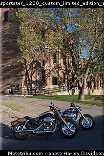 sportster_1200_custom_limited_edition_a_004_harley_davidson_2015.jpg