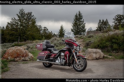 touring_electra_glide_ultra_classic_003_harley_davidson_2015.jpg