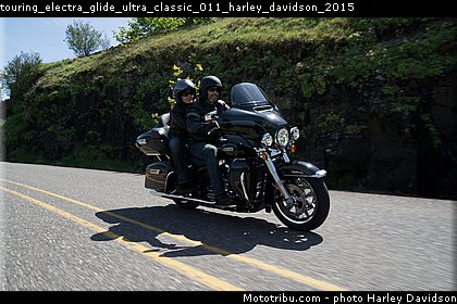 touring_electra_glide_ultra_classic_011_harley_davidson_2015.jpg