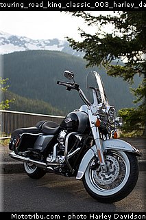 touring_road_king_classic_003_harley_davidson_2015.jpg