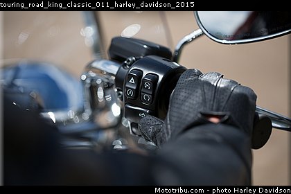 touring_road_king_classic_011_harley_davidson_2015.jpg