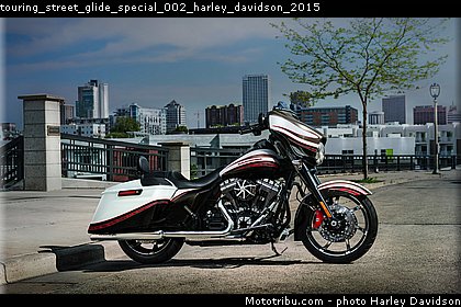 touring_street_glide_special_002_harley_davidson_2015.jpg