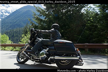 touring_street_glide_special_013_harley_davidson_2015.jpg