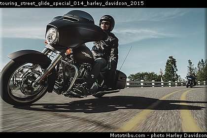 touring_street_glide_special_014_harley_davidson_2015.jpg