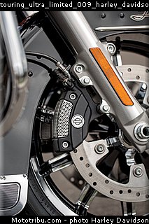 touring_ultra_limited_009_harley_davidson_2015.jpg