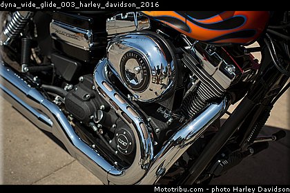 dyna_wide_glide_003_harley_davidson_2016.jpg