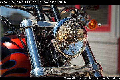 dyna_wide_glide_006_harley_davidson_2016.jpg