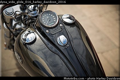 dyna_wide_glide_016_harley_davidson_2016.jpg