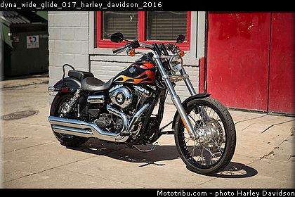 dyna_wide_glide_017_harley_davidson_2016.jpg
