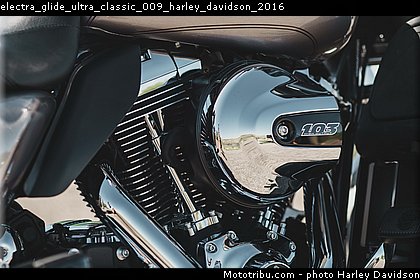 electra_glide_ultra_classic_009_harley_davidson_2016.jpg