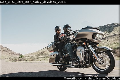 road_glide_ultra_007_harley_davidson_2016.jpg
