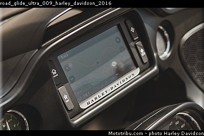 road_glide_ultra_009_harley_davidson_2016.jpg