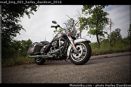 road_king_001_harley_davidson_2016.jpg