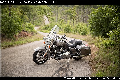 road_king_002_harley_davidson_2016.jpg