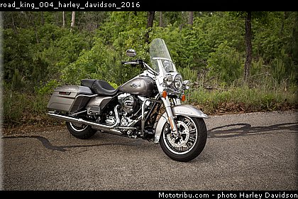 road_king_004_harley_davidson_2016.jpg
