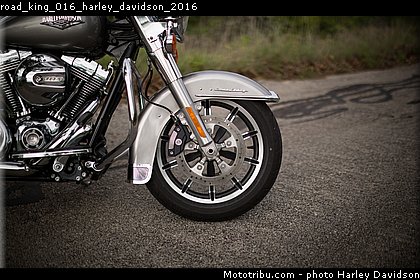 road_king_016_harley_davidson_2016.jpg