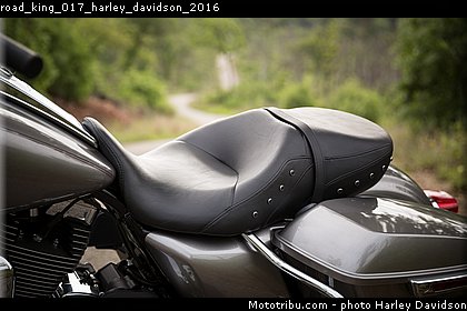 road_king_017_harley_davidson_2016.jpg