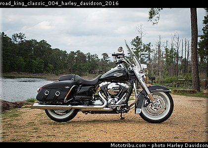 road_king_classic_004_harley_davidson_2016.jpg