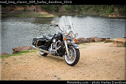 road_king_classic_005_harley_davidson_2016.jpg